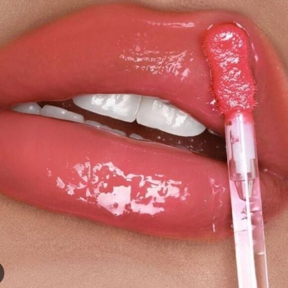 Too Faced Tangerine Dream Lip Injection Extreme Plumping Gloss - Picture 5 of 13